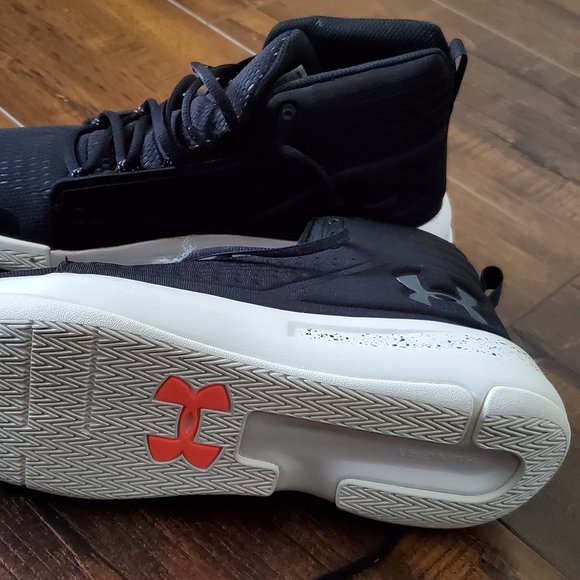 New sneakers - Picture 2 of 3